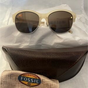 Fossil sunglasses Corinne NWT